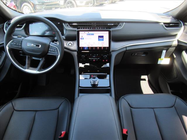 new 2025 Jeep Grand Cherokee L car, priced at $49,135