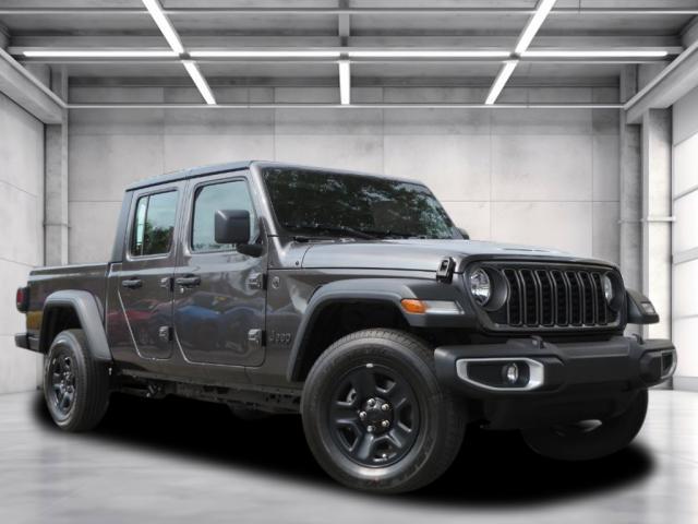 new 2024 Jeep Gladiator car, priced at $38,526