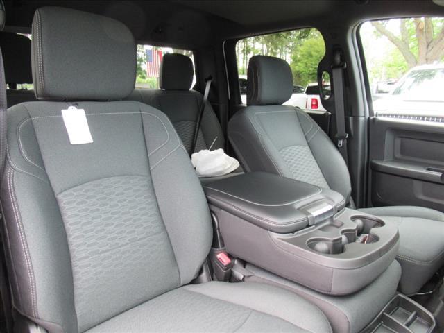 new 2025 Ram 3500 car, priced at $72,325