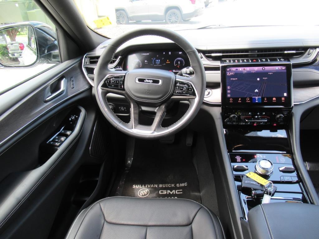 used 2023 Jeep Grand Cherokee car, priced at $45,995