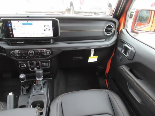 new 2025 Jeep Gladiator car, priced at $45,182