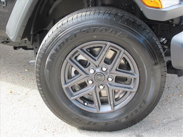 new 2025 Jeep Gladiator car, priced at $38,610