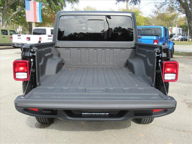 new 2025 Jeep Gladiator car, priced at $38,610