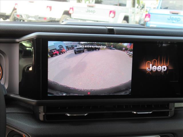 new 2025 Jeep Gladiator car, priced at $38,610