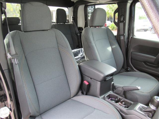 new 2025 Jeep Gladiator car, priced at $38,610