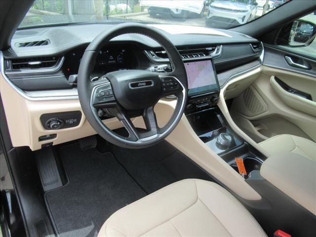 new 2025 Jeep Grand Cherokee car, priced at $48,541