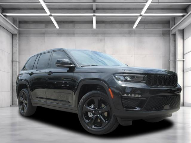 new 2025 Jeep Grand Cherokee car, priced at $49,541
