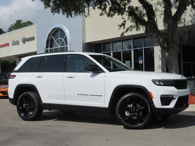 new 2024 Jeep Grand Cherokee car, priced at $49,865