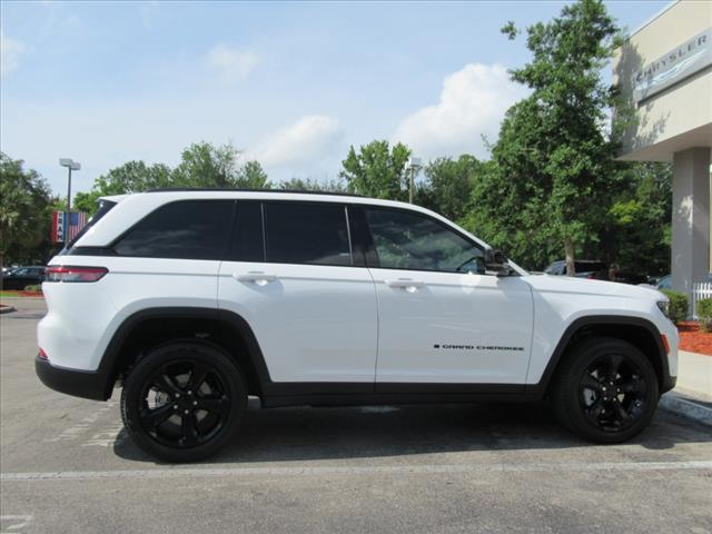 new 2024 Jeep Grand Cherokee car, priced at $49,865