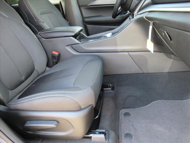 new 2025 Jeep Grand Cherokee car, priced at $32,071