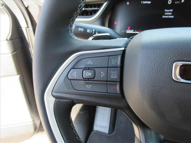 new 2025 Jeep Grand Cherokee car, priced at $32,071