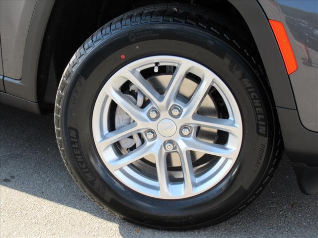 new 2025 Jeep Grand Cherokee car, priced at $32,071