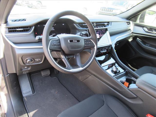 new 2025 Jeep Grand Cherokee car, priced at $32,071