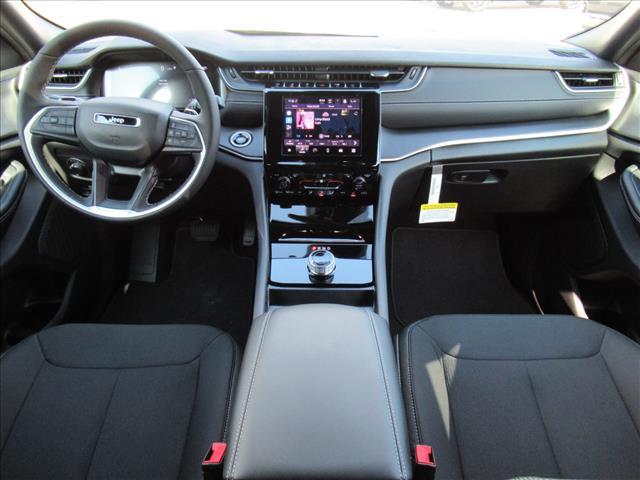 new 2025 Jeep Grand Cherokee car, priced at $32,071