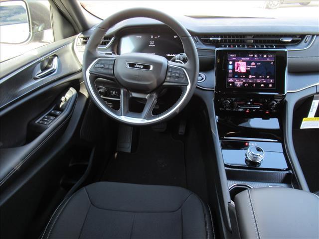 new 2025 Jeep Grand Cherokee car, priced at $32,071