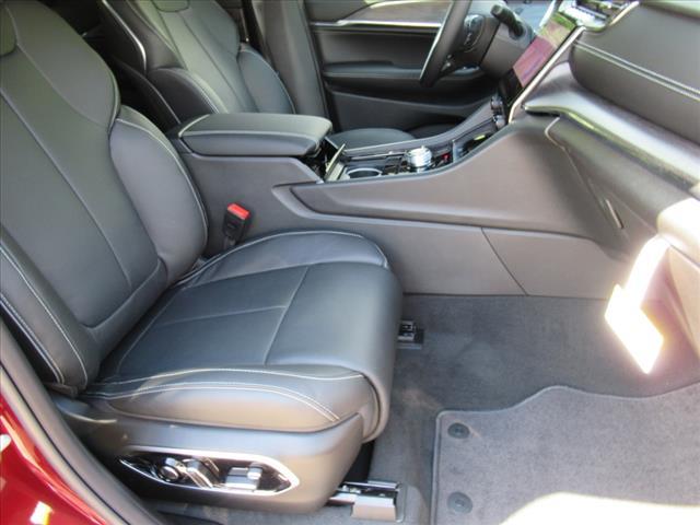 new 2025 Jeep Grand Cherokee car, priced at $60,115