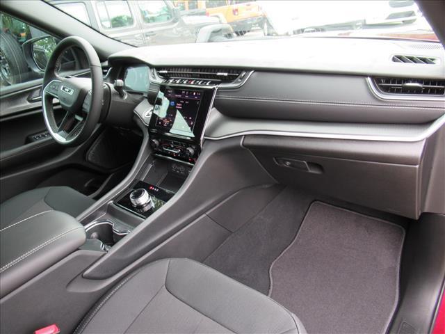 new 2025 Jeep Grand Cherokee L car, priced at $37,915