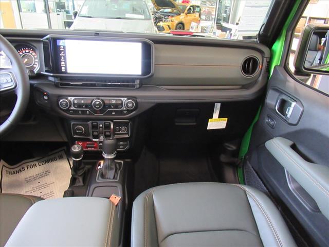 new 2025 Jeep Gladiator car, priced at $52,300