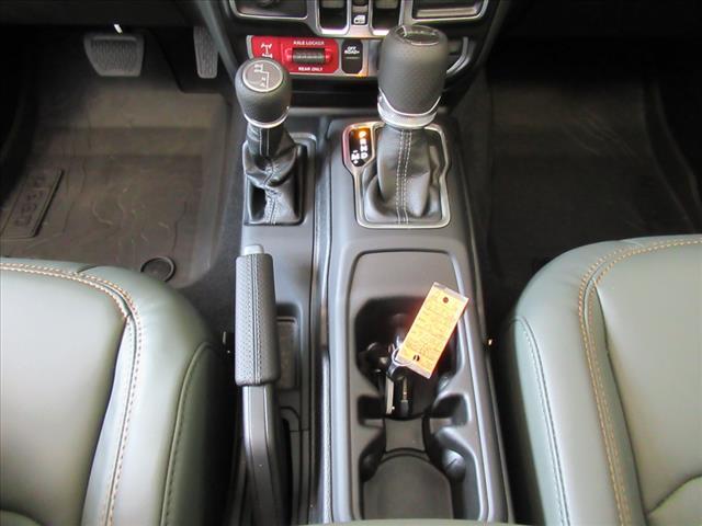 new 2025 Jeep Gladiator car, priced at $52,300