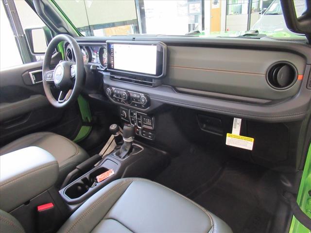 new 2025 Jeep Gladiator car, priced at $52,300