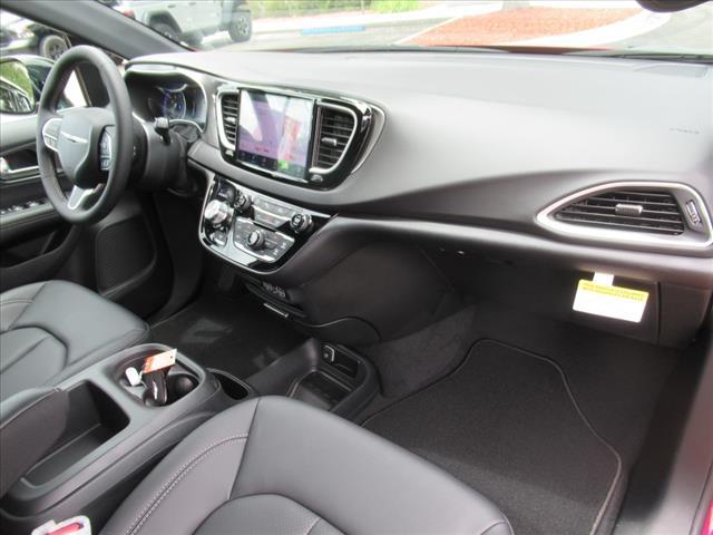 new 2025 Chrysler Voyager car, priced at $39,608