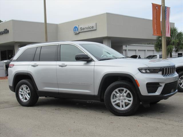 new 2025 Jeep Grand Cherokee car, priced at $37,965