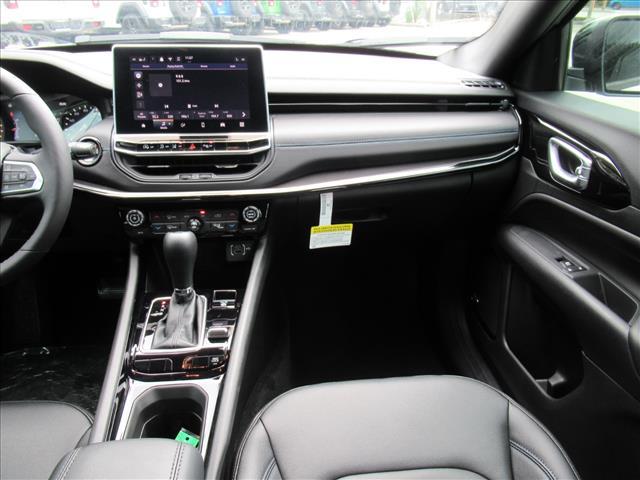 new 2025 Jeep Compass car, priced at $33,010