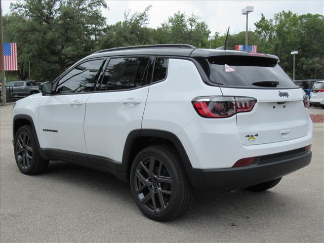 new 2025 Jeep Compass car, priced at $33,010