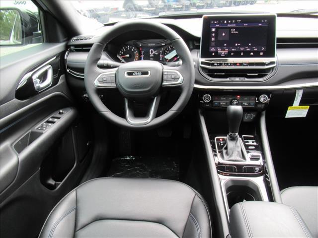 new 2025 Jeep Compass car, priced at $33,010