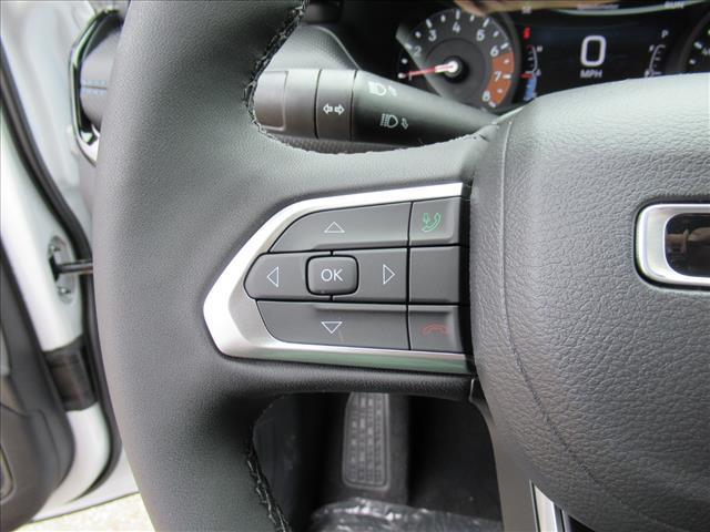 new 2025 Jeep Compass car, priced at $33,010