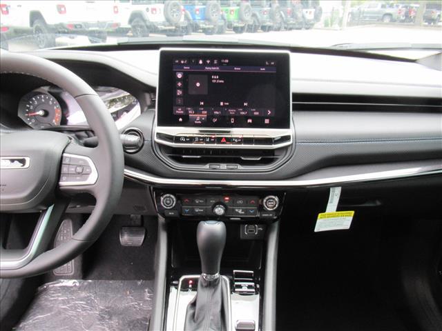 new 2025 Jeep Compass car, priced at $33,010