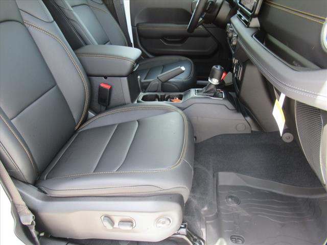 new 2025 Jeep Wrangler car, priced at $52,132