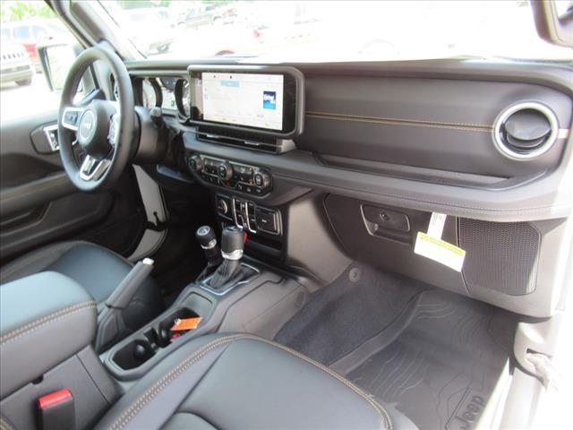 new 2025 Jeep Wrangler car, priced at $52,132