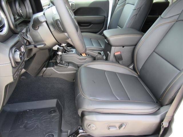 new 2025 Jeep Wrangler car, priced at $52,132