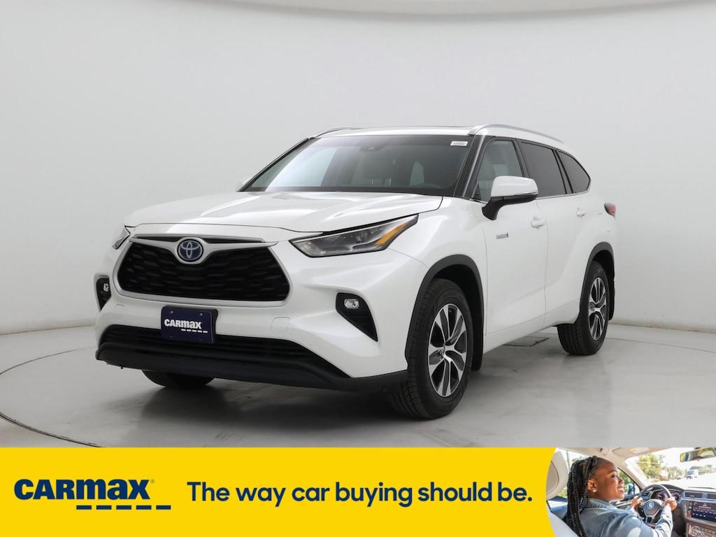 used 2021 Toyota Highlander Hybrid car, priced at $36,998