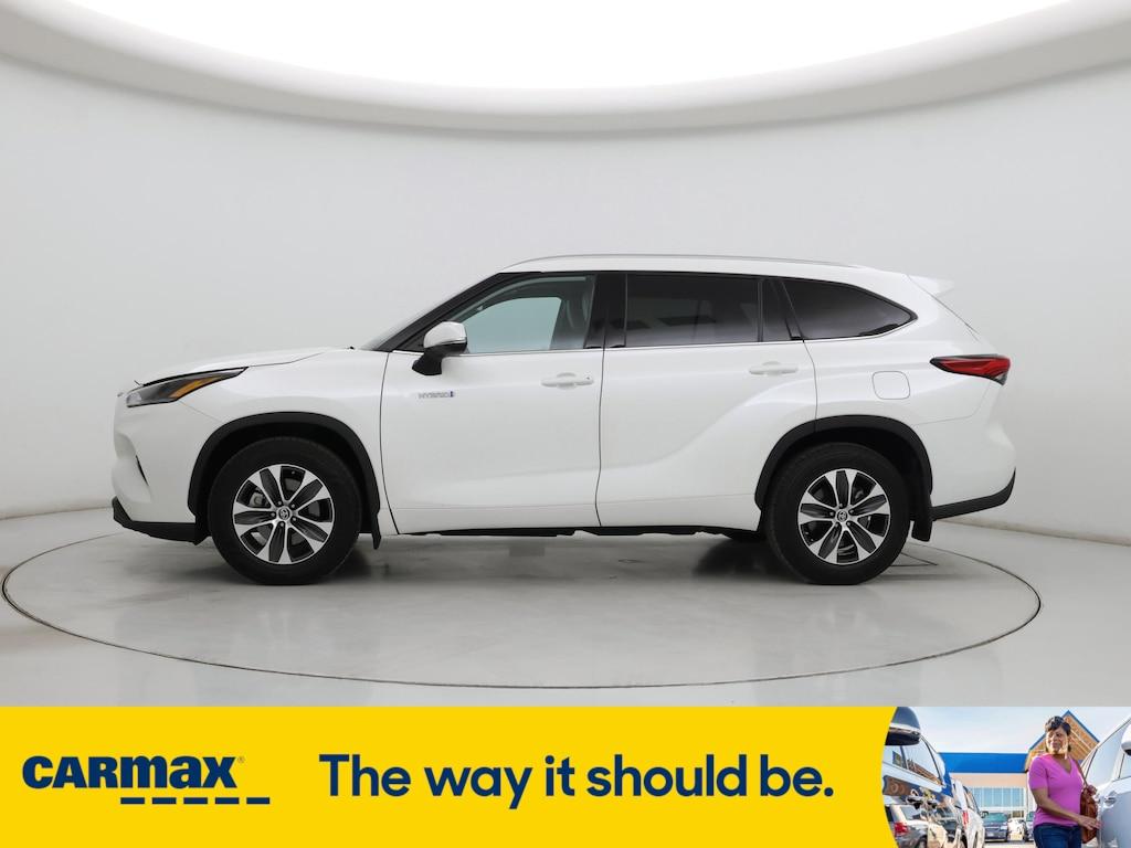 used 2021 Toyota Highlander Hybrid car, priced at $36,998