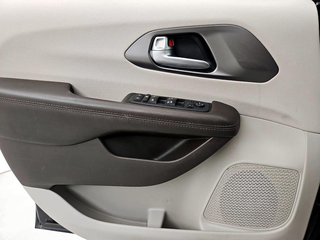 used 2019 Chrysler Pacifica car, priced at $19,998