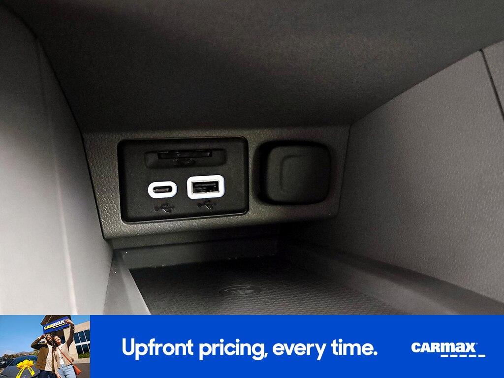 used 2022 Chevrolet Bolt EUV car, priced at $23,998