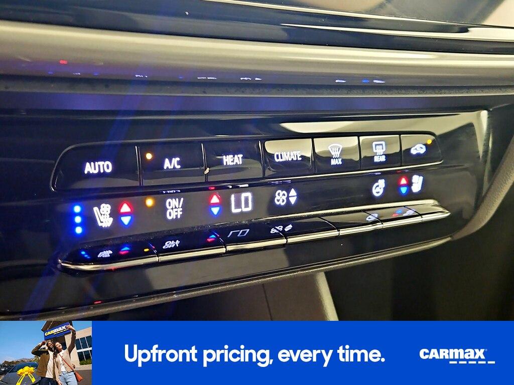 used 2022 Chevrolet Bolt EUV car, priced at $23,998