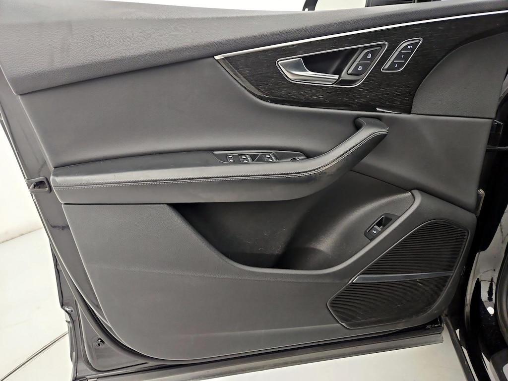 used 2021 Audi Q7 car, priced at $34,998