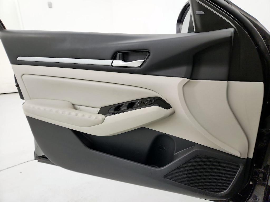used 2023 Nissan Altima car, priced at $21,998