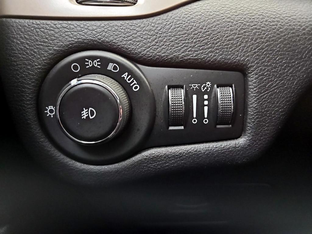 used 2016 Jeep Cherokee car, priced at $15,998