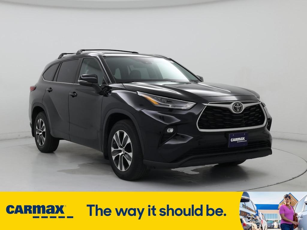 used 2023 Toyota Highlander car, priced at $36,998