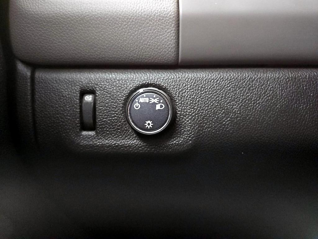 used 2021 Chevrolet Colorado car, priced at $24,998