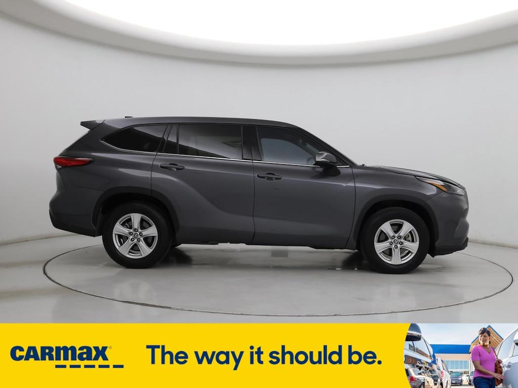 used 2022 Toyota Highlander car, priced at $31,998