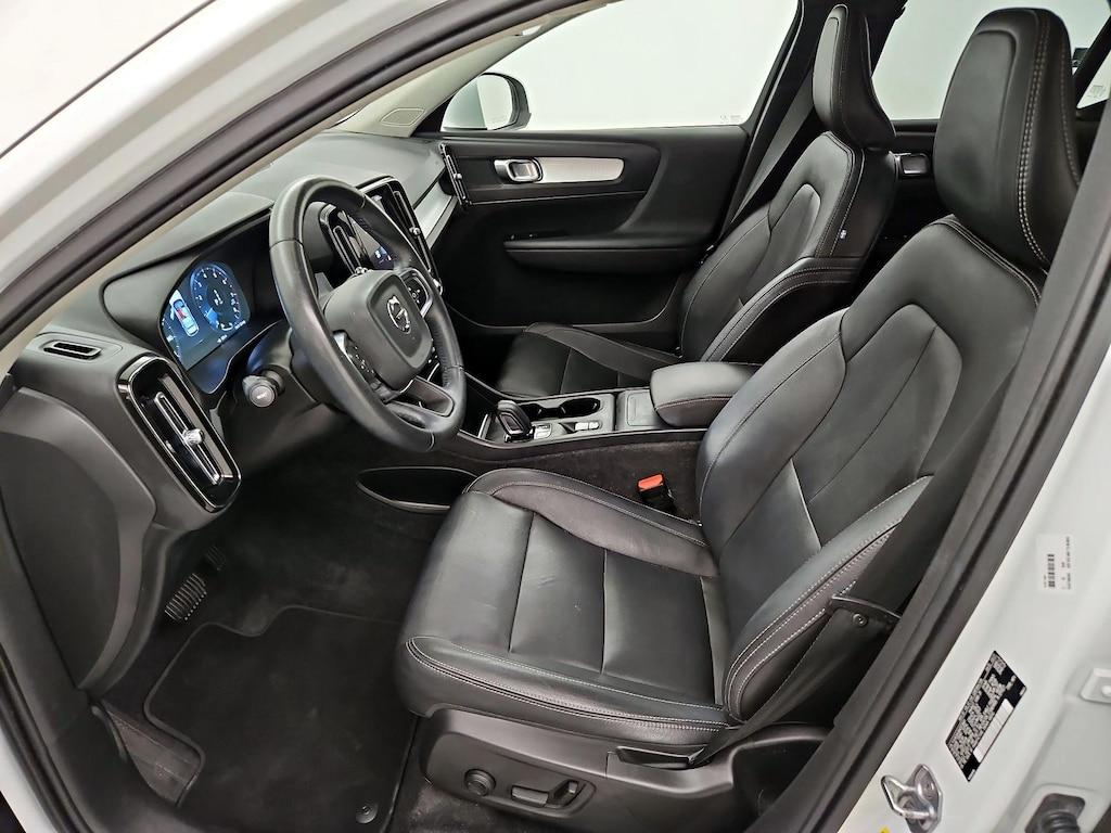 used 2021 Volvo XC40 car, priced at $24,998