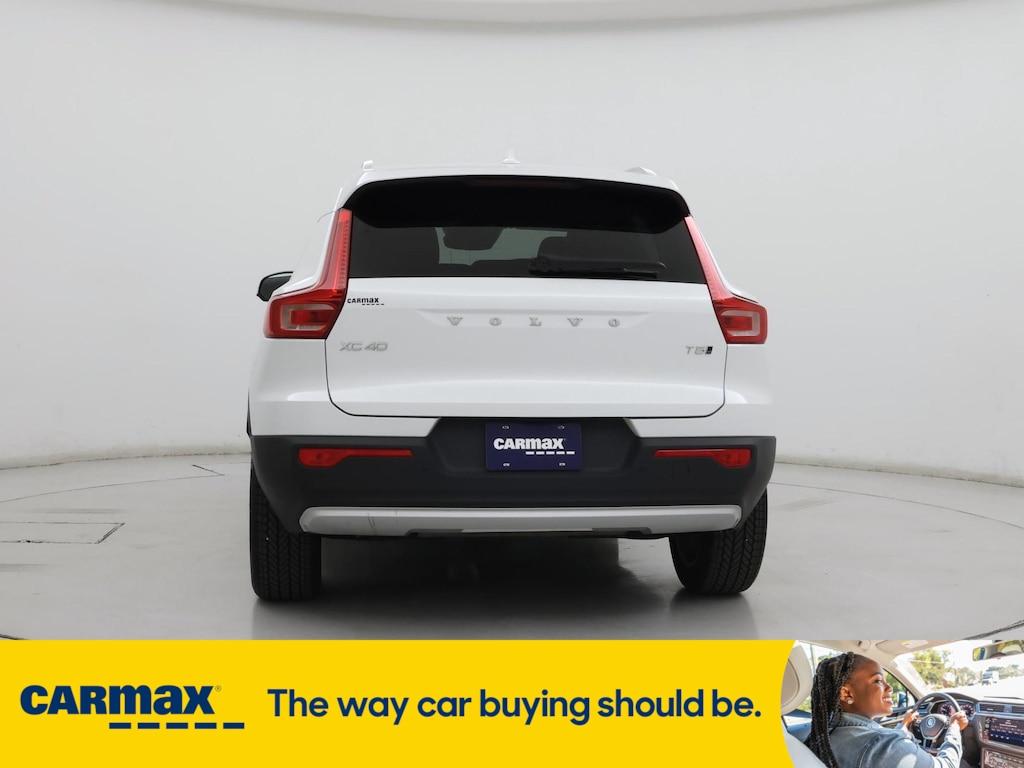 used 2021 Volvo XC40 car, priced at $24,998