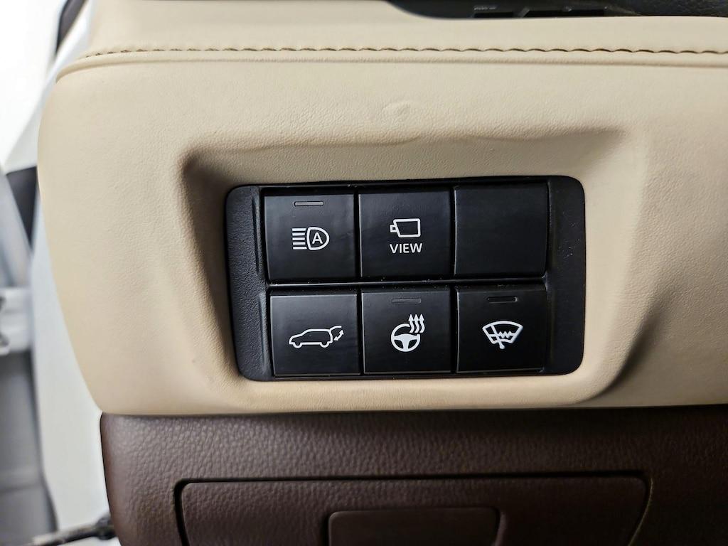 used 2020 Toyota Highlander car, priced at $27,998