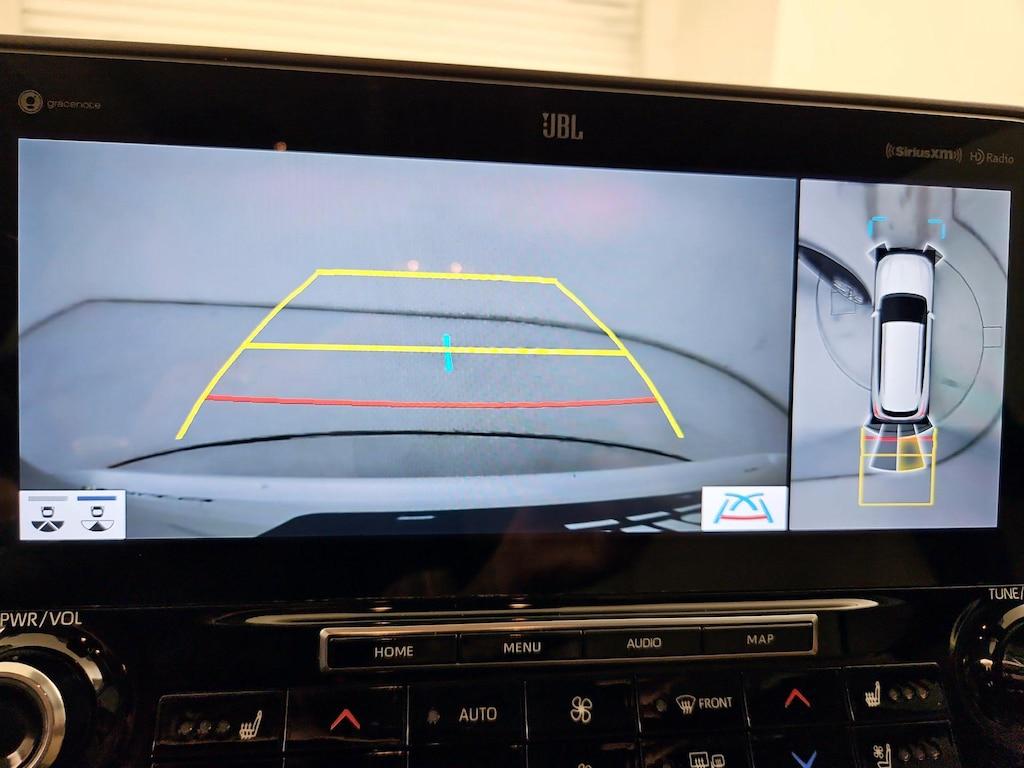 used 2020 Toyota Highlander car, priced at $27,998