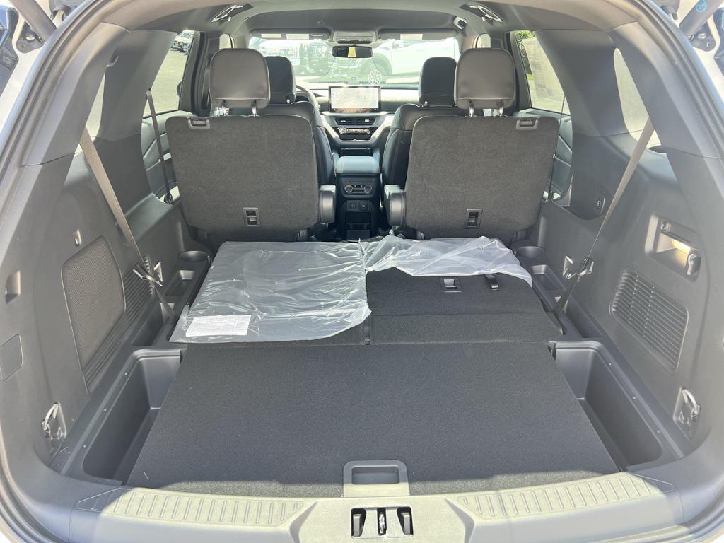 new 2025 Ford Explorer car, priced at $48,041